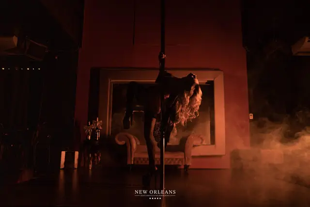 Bar Downtown, gentlemen's club in Montreal