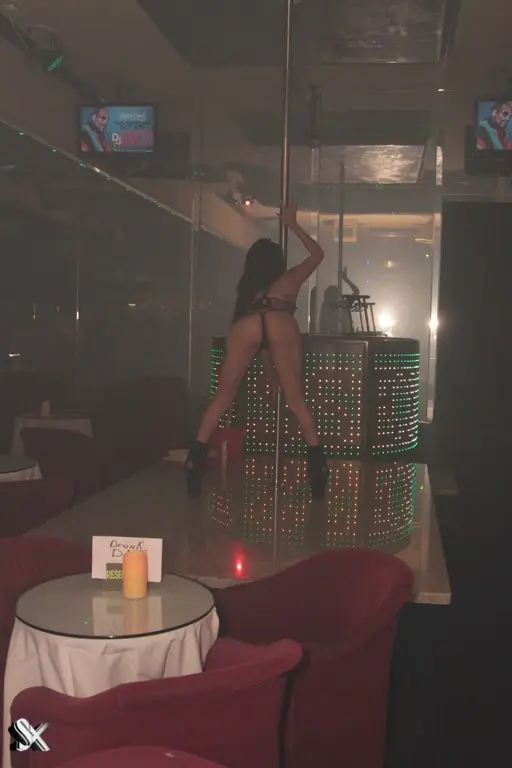 Essex, gentlemen's club in Phoenix