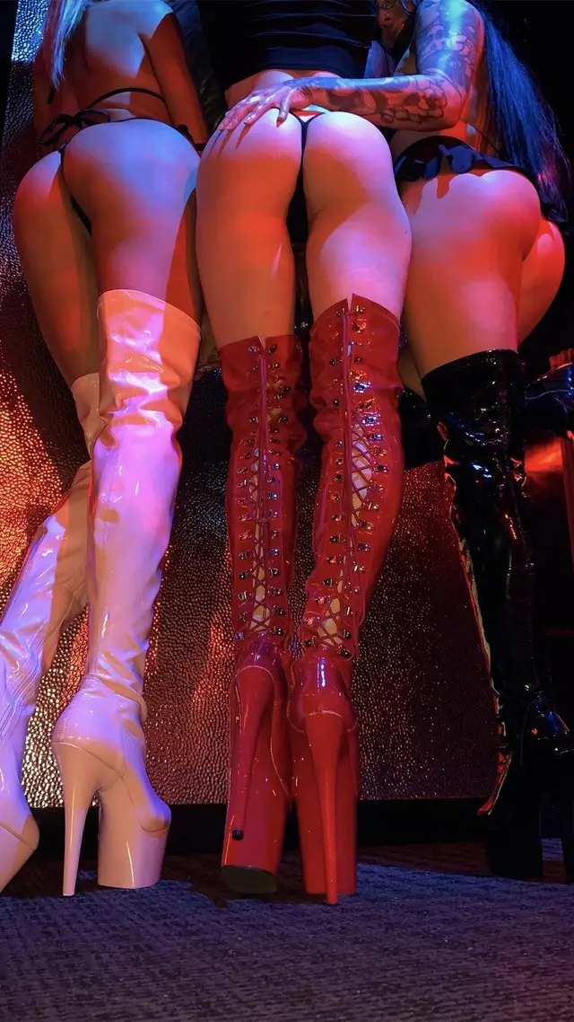 Kingdom Montreal, gentlemen's club in Montreal
